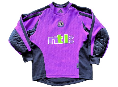 Newcastle goalkeeper shirt - newcastle,